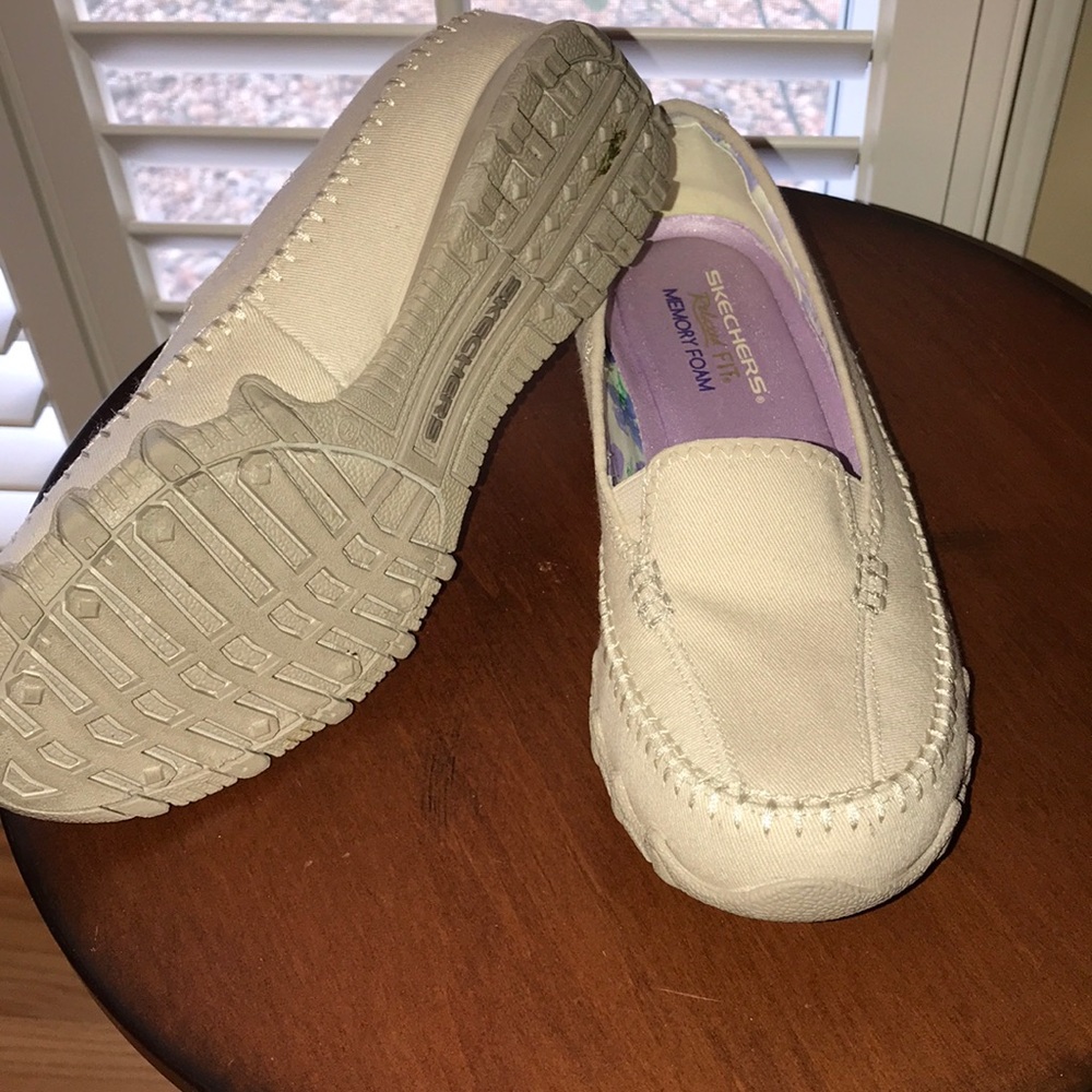Sketchers slip shoe